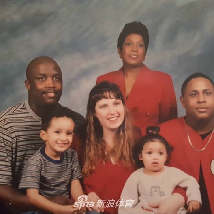 湖人资历最老的新星!官方祝库兹马24岁生日快乐