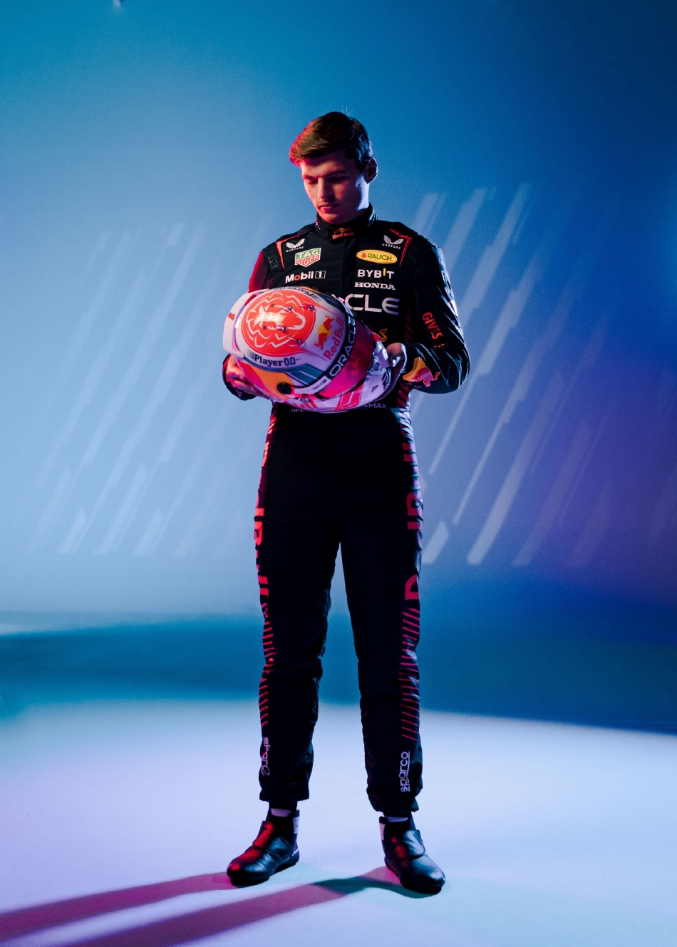 图集-红牛车队发布新车rb19涂装_高清图集_新浪网