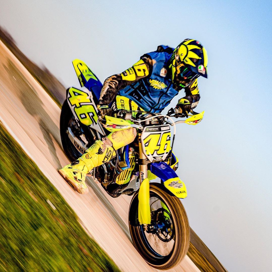 图集-"猴王"罗西玩越野摩托_高清图集_新浪网