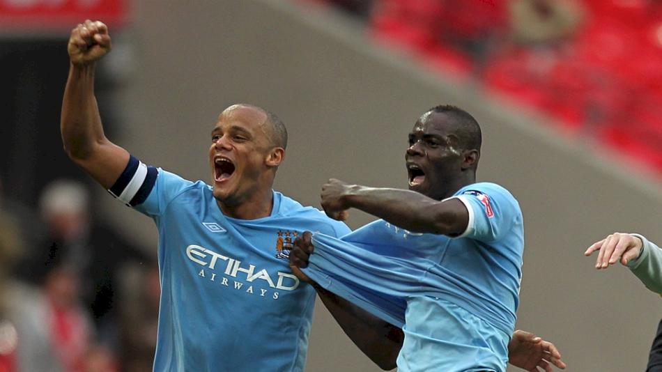 孔帕尼加盟曼城十年纪念