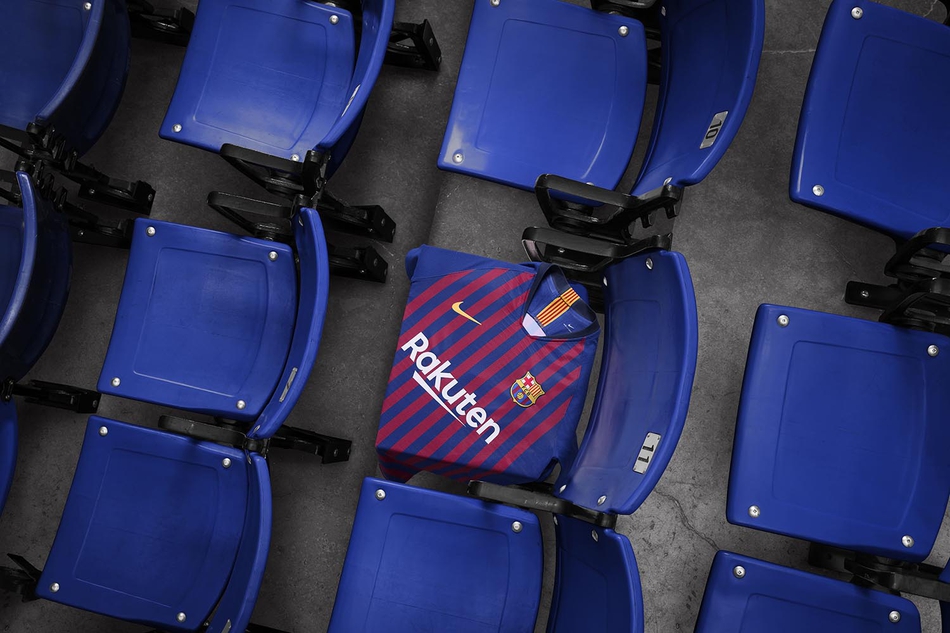 巴萨新赛季主场球衣正式发布