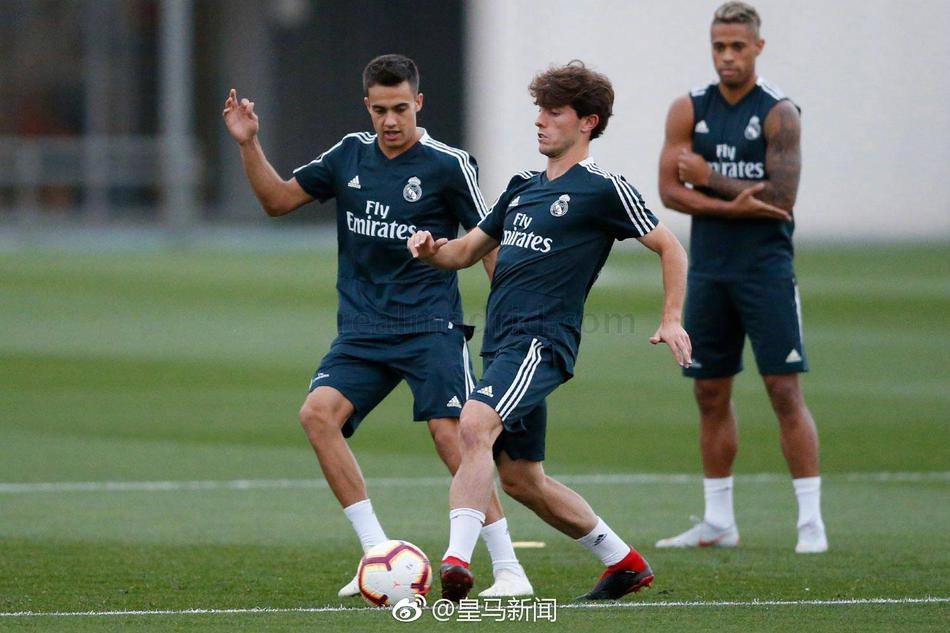 皇马训练 又见马塞洛伊斯科