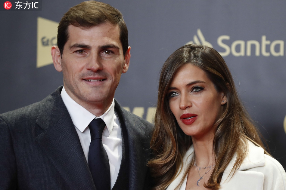 马卡报80周年庆 卡西现身祝贺