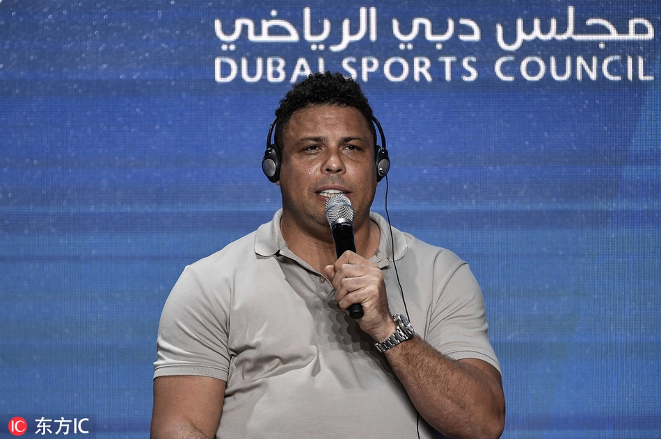 罗纳尔多加图索上活动贴面热聊