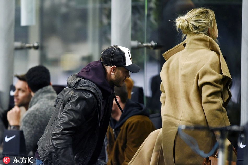 伊卡尔迪夫妇风波中观战国米