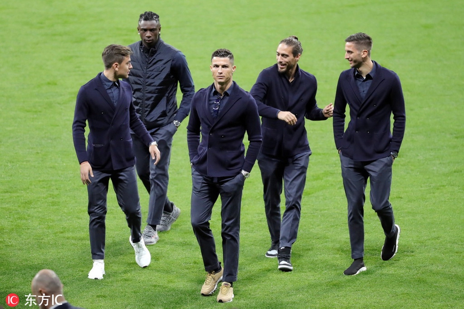 尤文欧冠踩场 C罗霸道总裁范