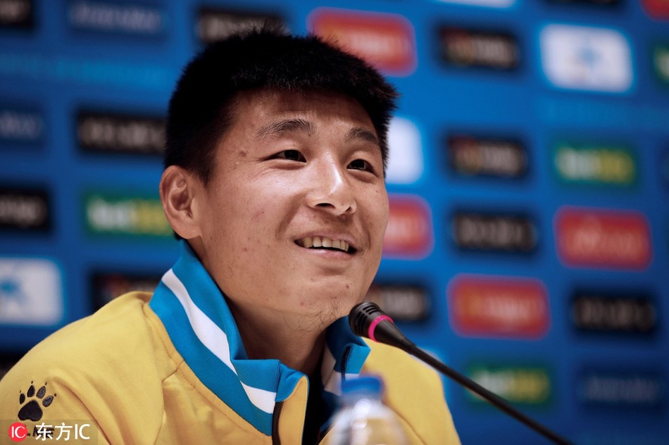 西班牙人赛前发布会 武磊出席