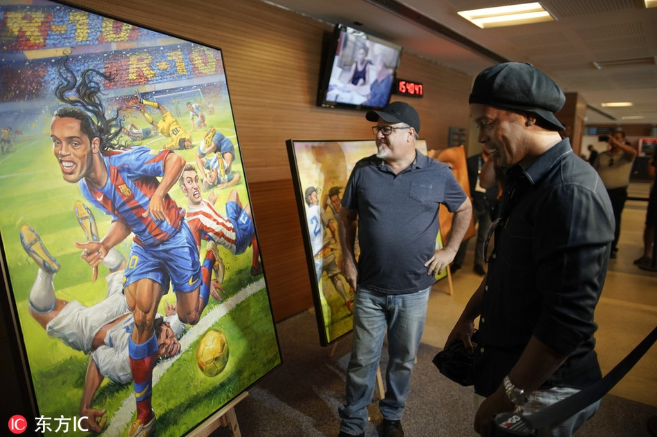 小罗真身亮相小罗主题画展