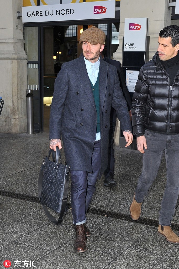 贝克汉姆帅气英伦打扮