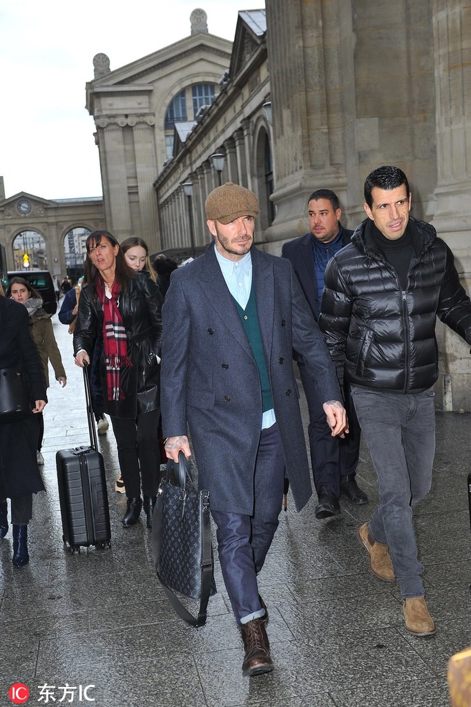 贝克汉姆帅气英伦打扮