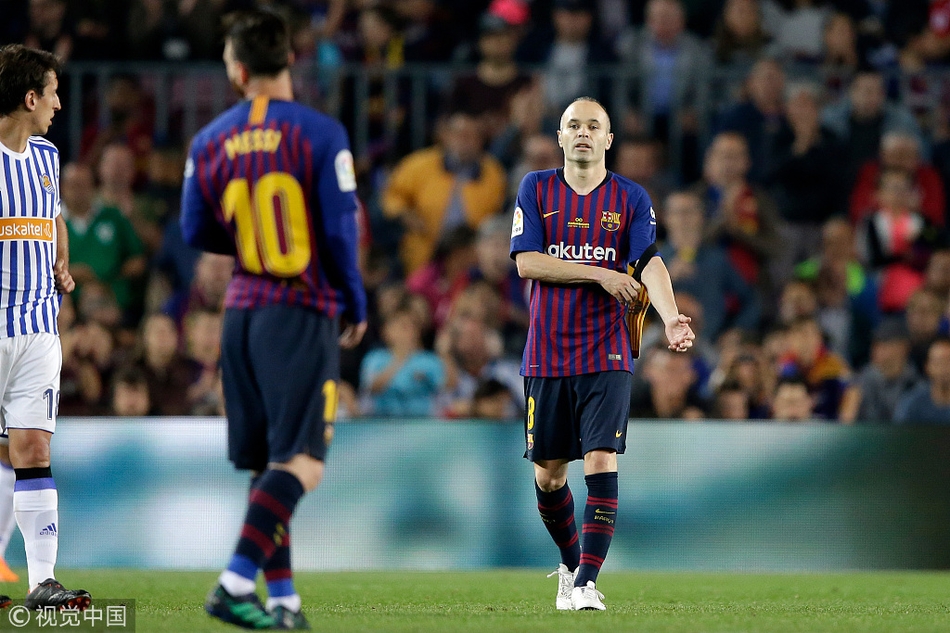 巴萨告别战伊涅斯塔深情泪别