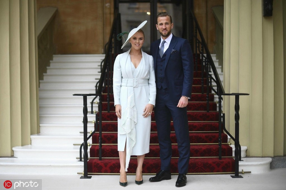 凯恩授勋MBE大英帝国员佐勋章