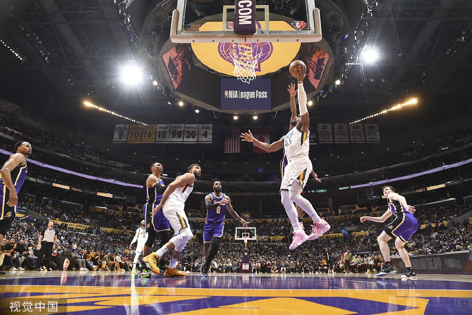 [NBA]湖人107-101险胜爵士 詹姆斯33分