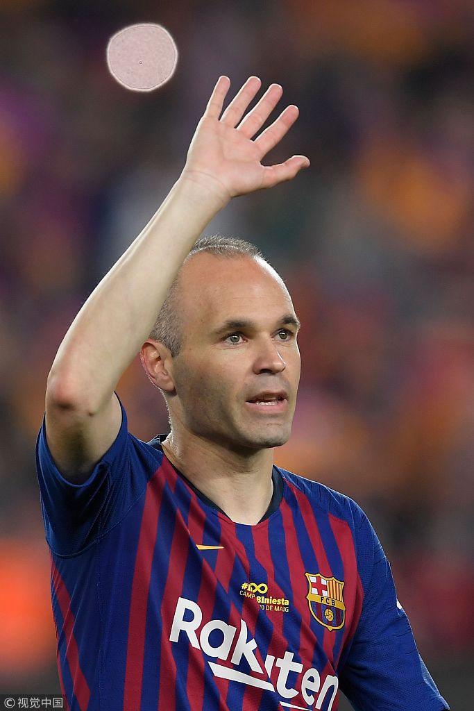 巴萨告别战伊涅斯塔深情泪别