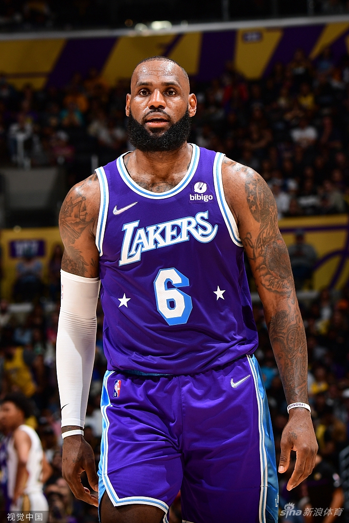 [NBA]鹈鹕114-111湖人 詹姆斯空砍38分