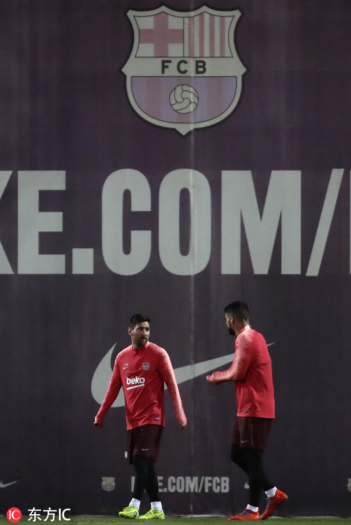 巴萨训练备战欧冠对阵里昂