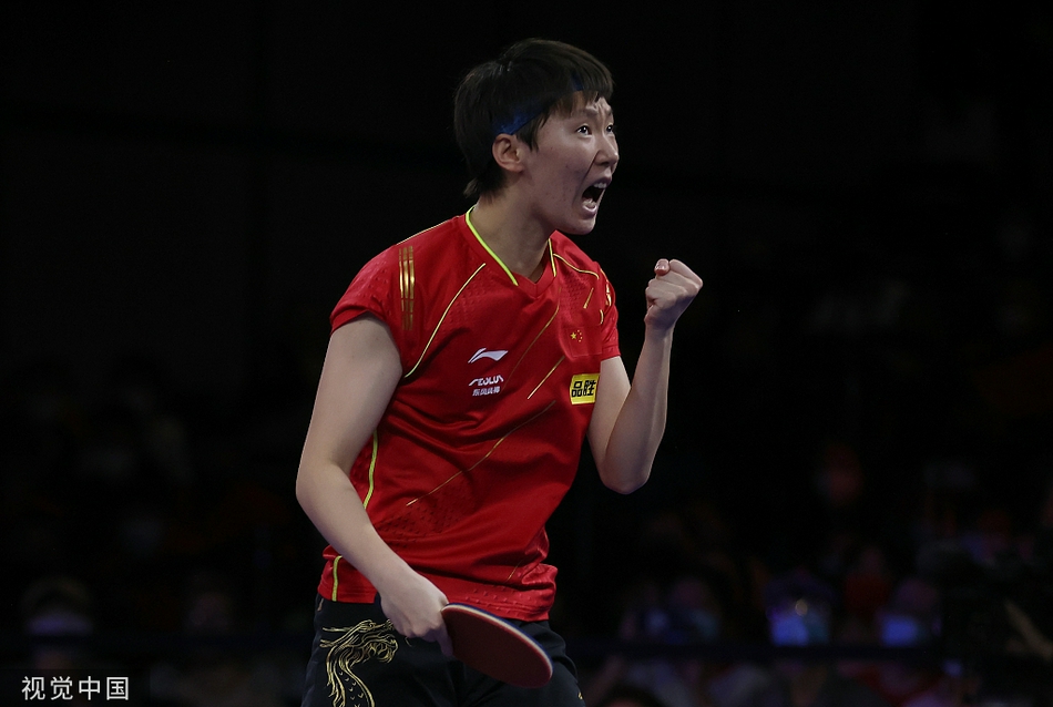 [世乒赛]王曼昱4-2孙颖莎 首夺世乒赛女单冠军