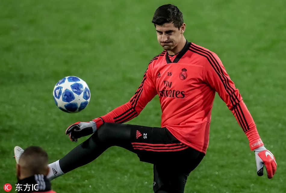 皇马训练 魔笛拉莫斯爱的抱抱