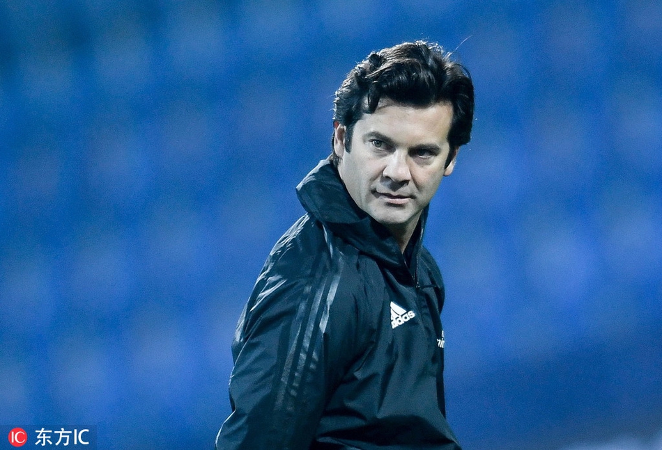 皇马训练 魔笛拉莫斯爱的抱抱