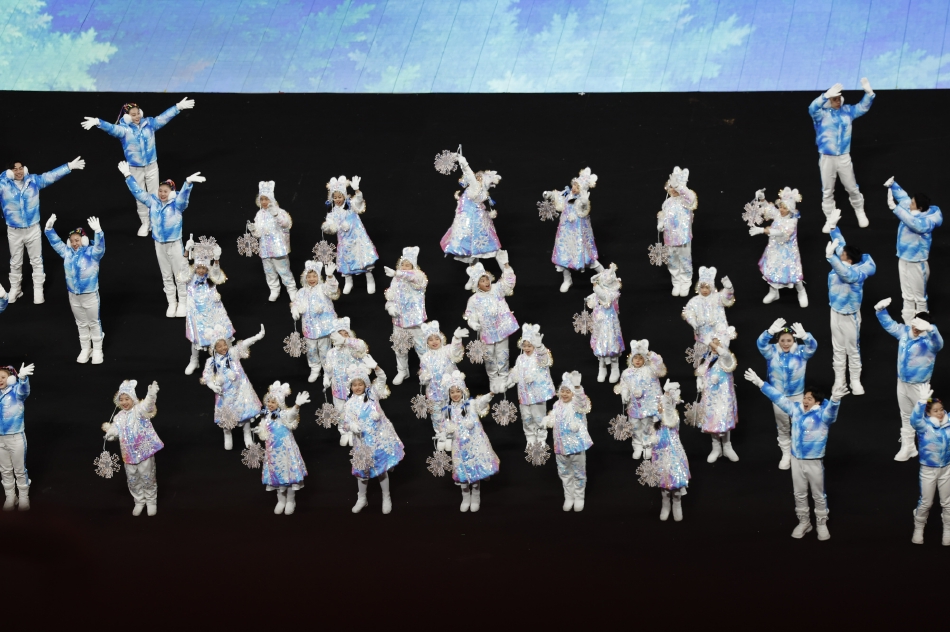 史家小学绽放北京2022年冬奥会开闭幕式