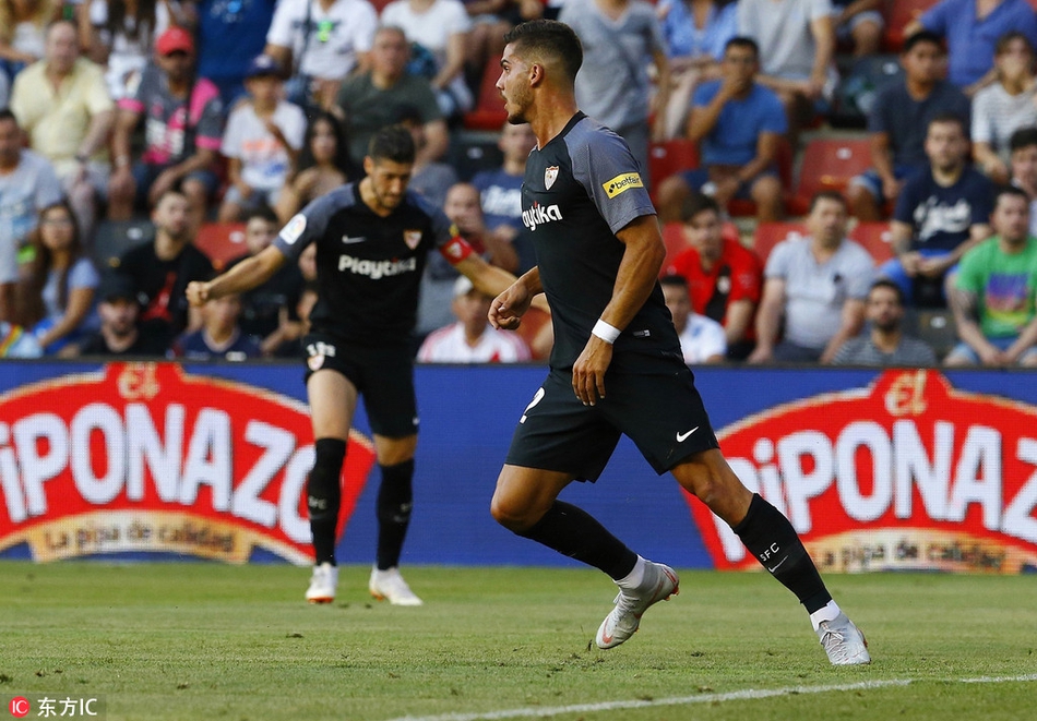 A席帽子戏法塞维利亚4-1