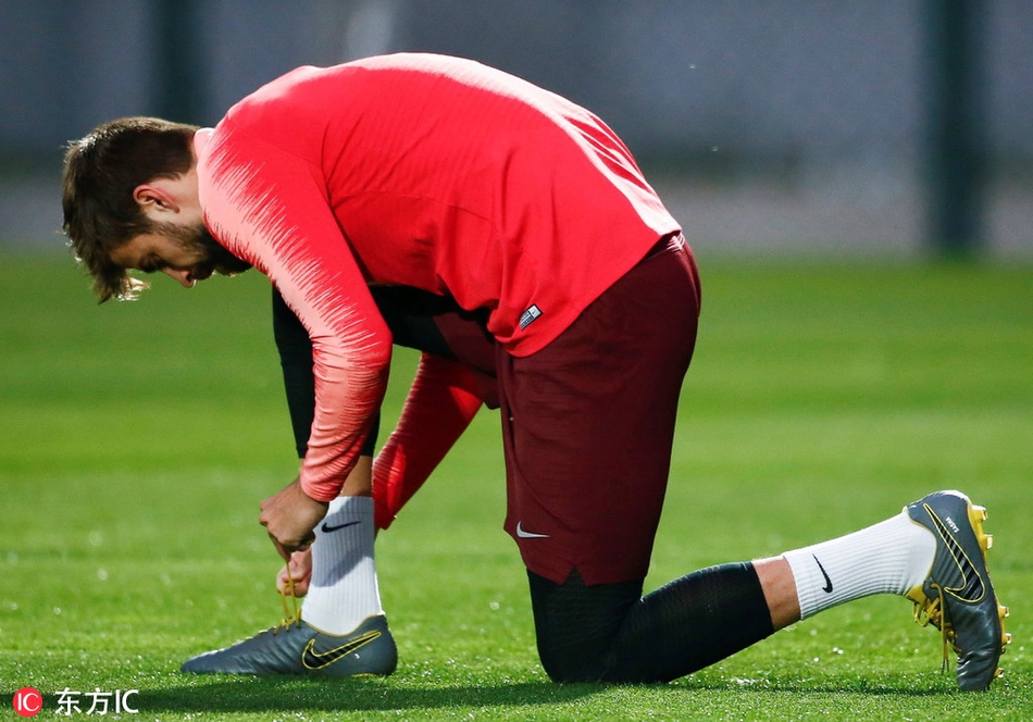 巴萨训练备战欧冠对阵里昂