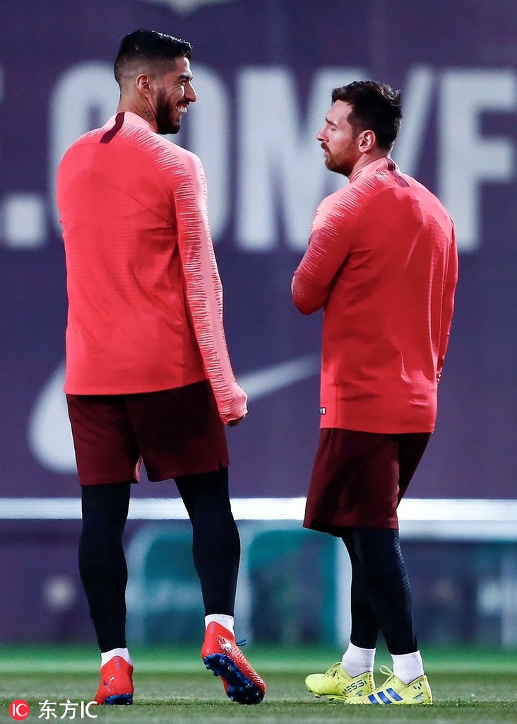 巴萨训练备战欧冠对阵里昂