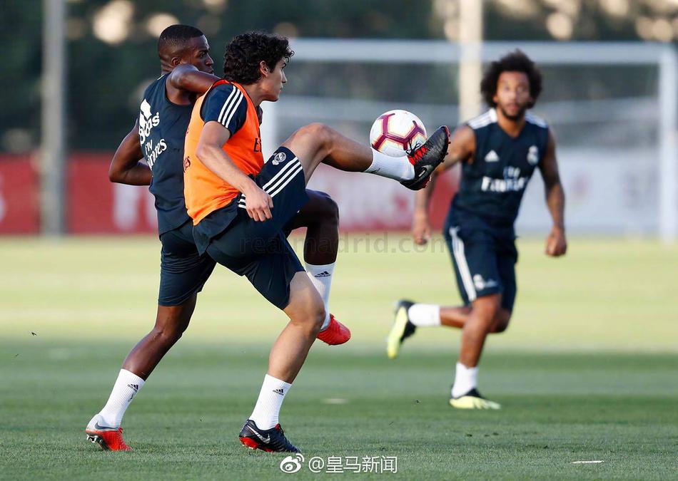 皇马训练备战毕巴