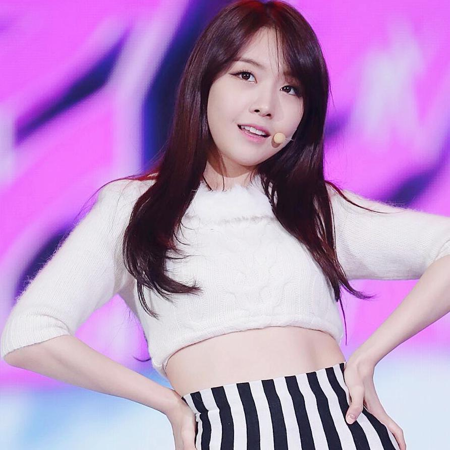 甜美可爱的她 曾让孙兴O着迷