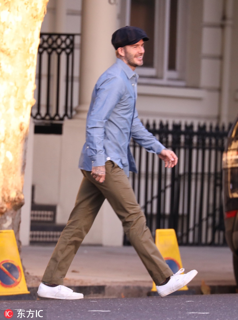 贝克汉姆英伦风搭配笑容满面