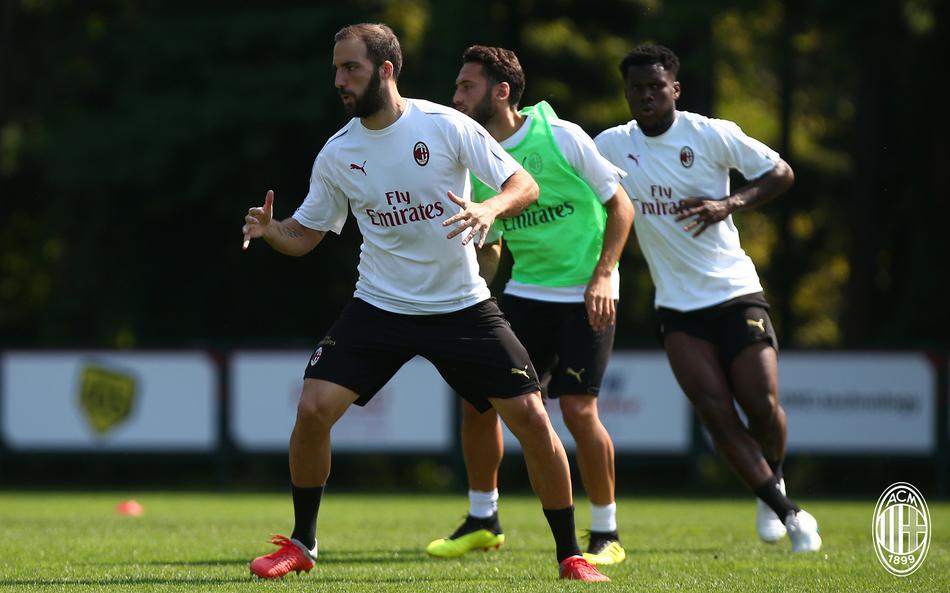 AC米兰训练备战