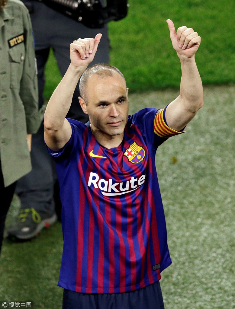 巴萨告别战伊涅斯塔深情泪别