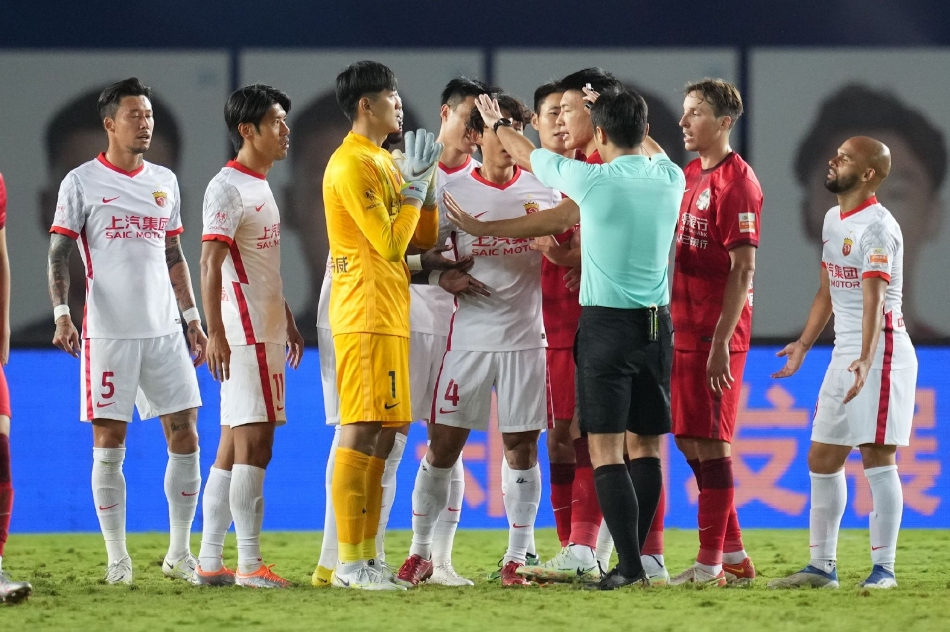 [中超]上海上港2-1河南