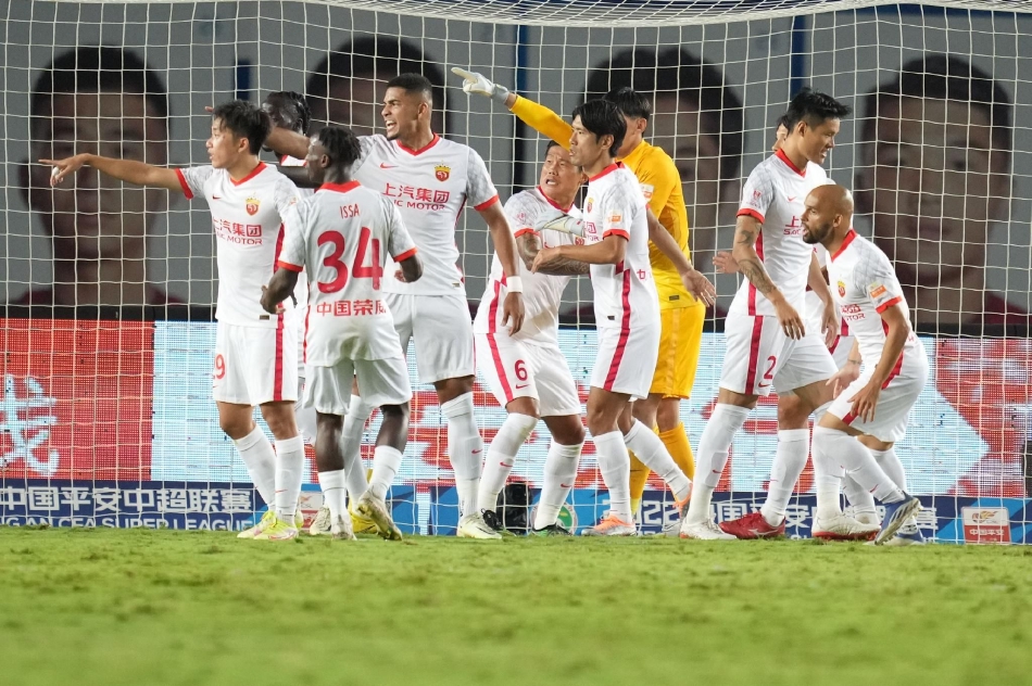 [中超]上海上港2-1河南