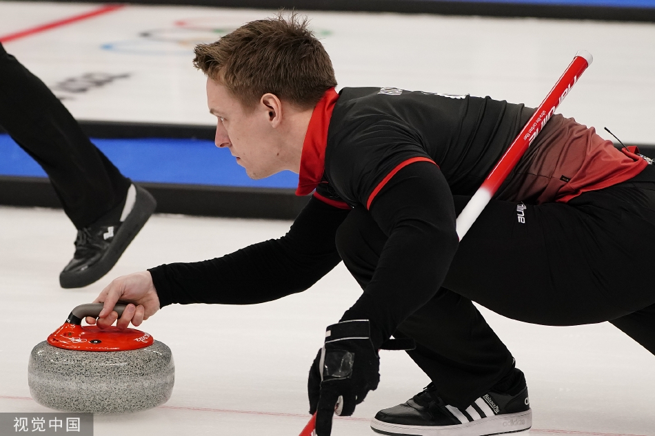 [冬奥男子冰壶]中国5-4险胜丹麦