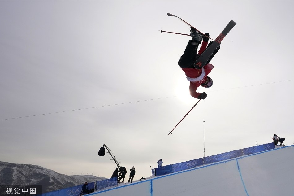 U型池资格赛：谷爱凌领衔中国3金花晋级决赛