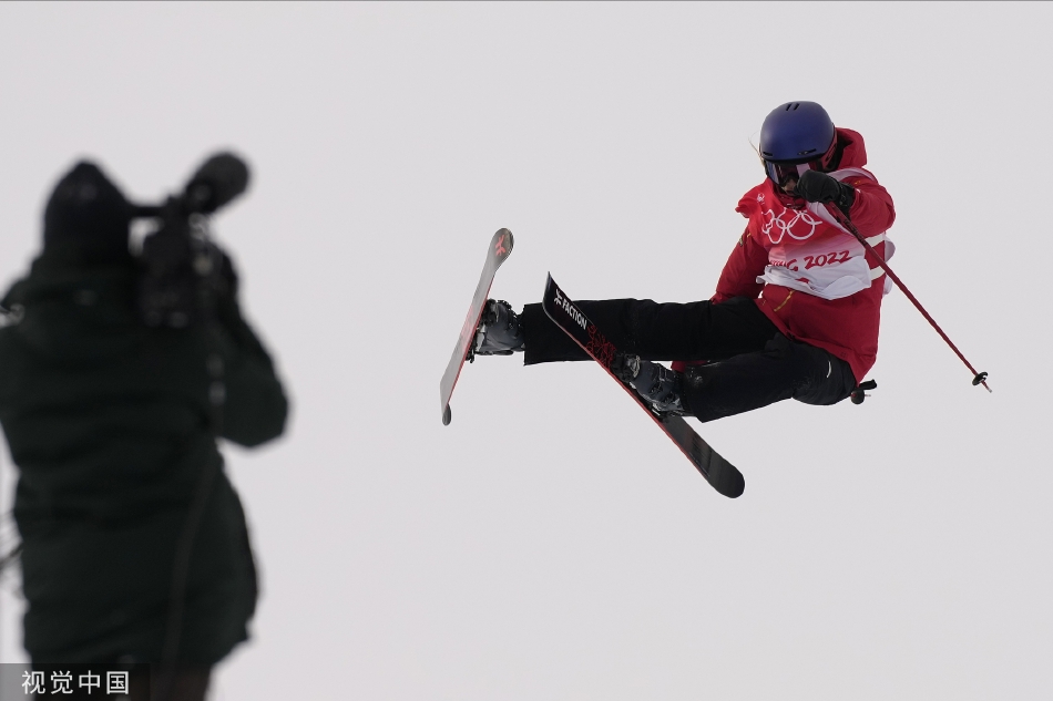 U型池资格赛：谷爱凌领衔中国3金花晋级决赛