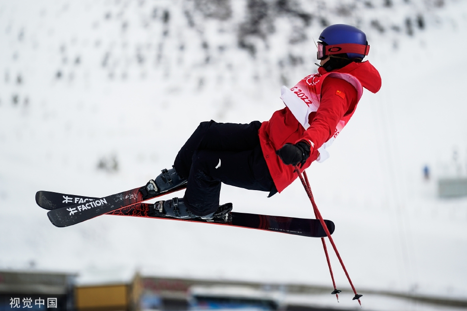 U型池资格赛：谷爱凌领衔中国3金花晋级决赛