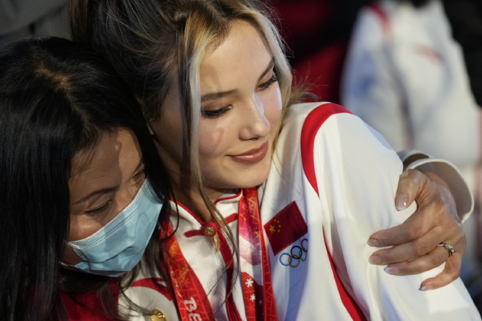 中国冰雪之夜在京举行