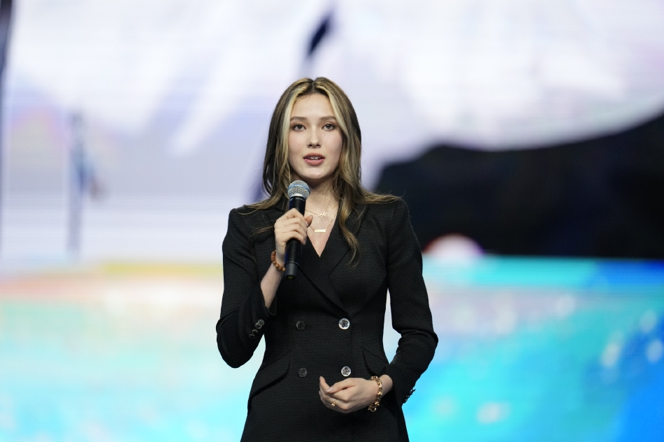 中国冰雪之夜在京举行