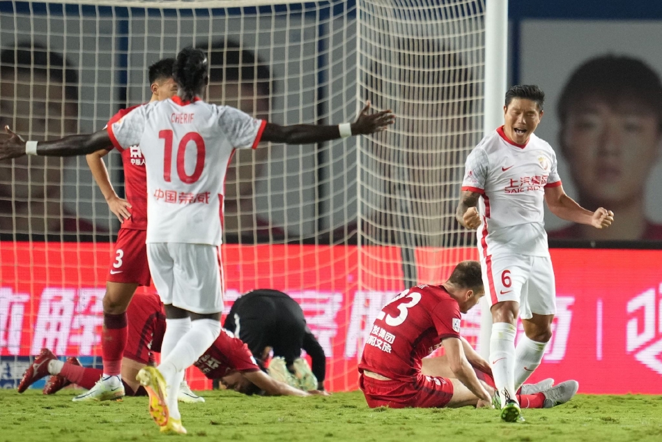 [中超]上海上港2-1河南