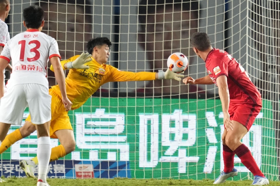 [中超]上海上港2-1河南