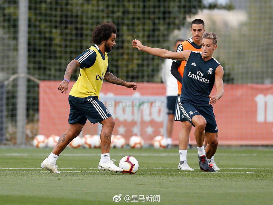 皇马训练 马塞洛回归