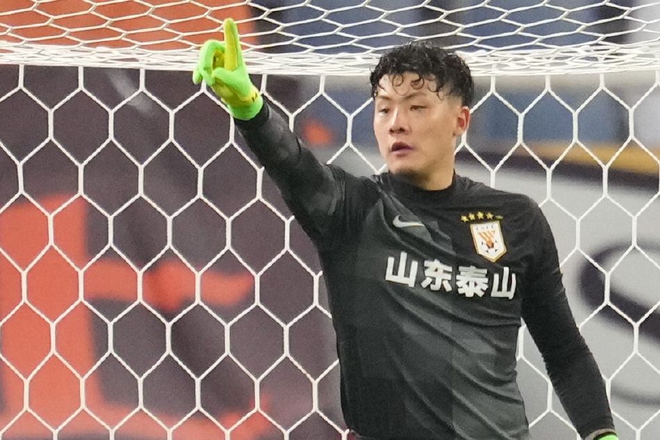 [中超]山东泰山1-1武汉三镇