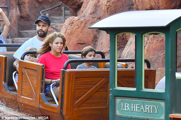 皮克一家人快乐出游