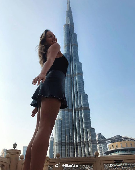 皇马大将娇艳女友