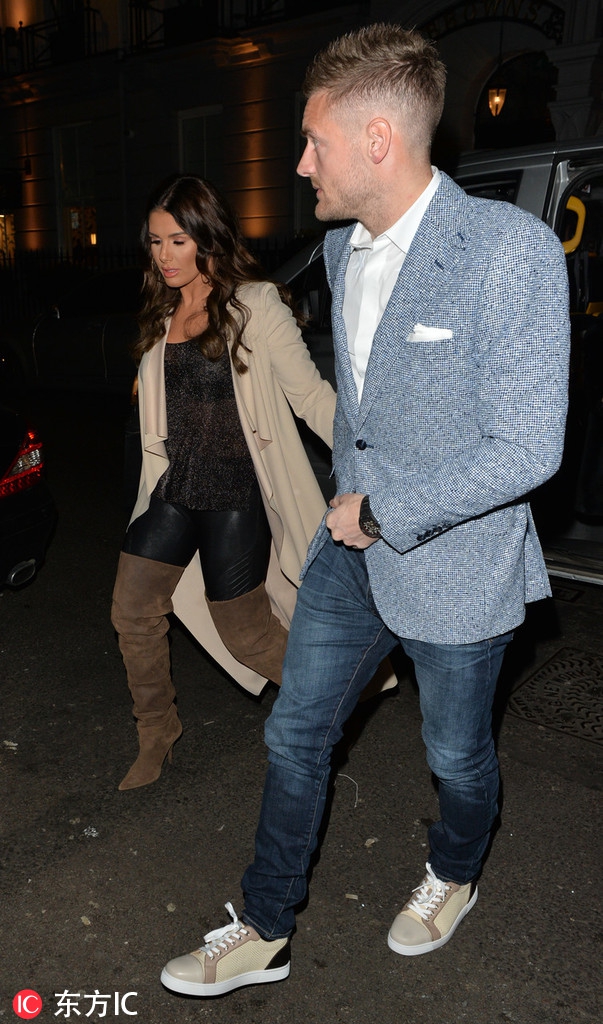 瓦尔迪夫妇深夜幽会过二人世界