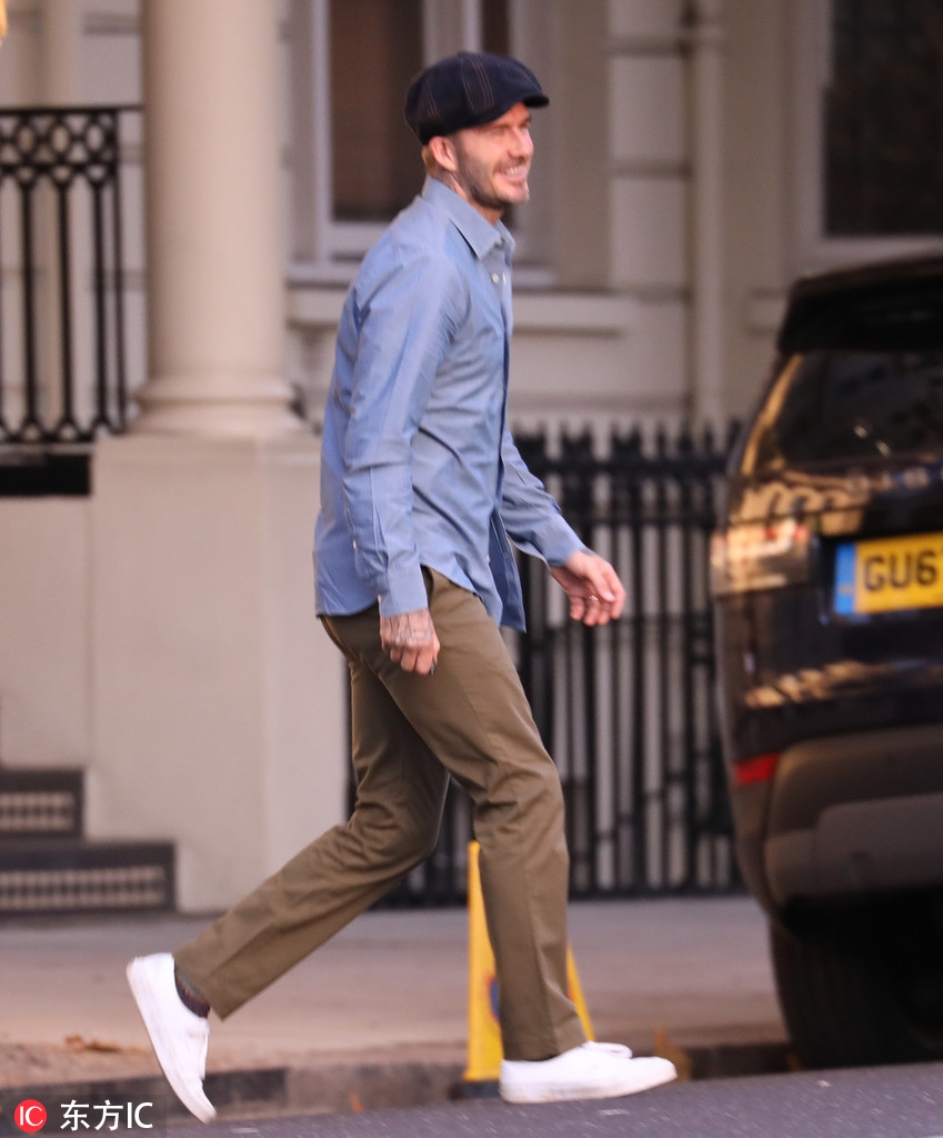 贝克汉姆英伦风搭配笑容满面