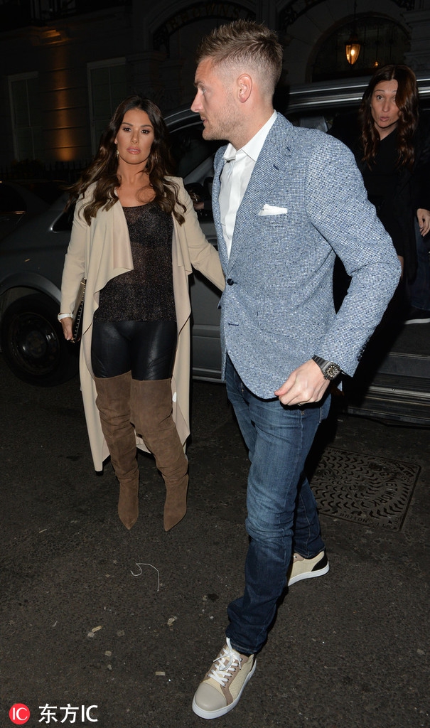 瓦尔迪夫妇深夜幽会过二人世界