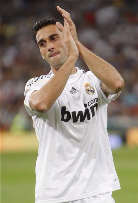 皇马09强援仅剩本泽马